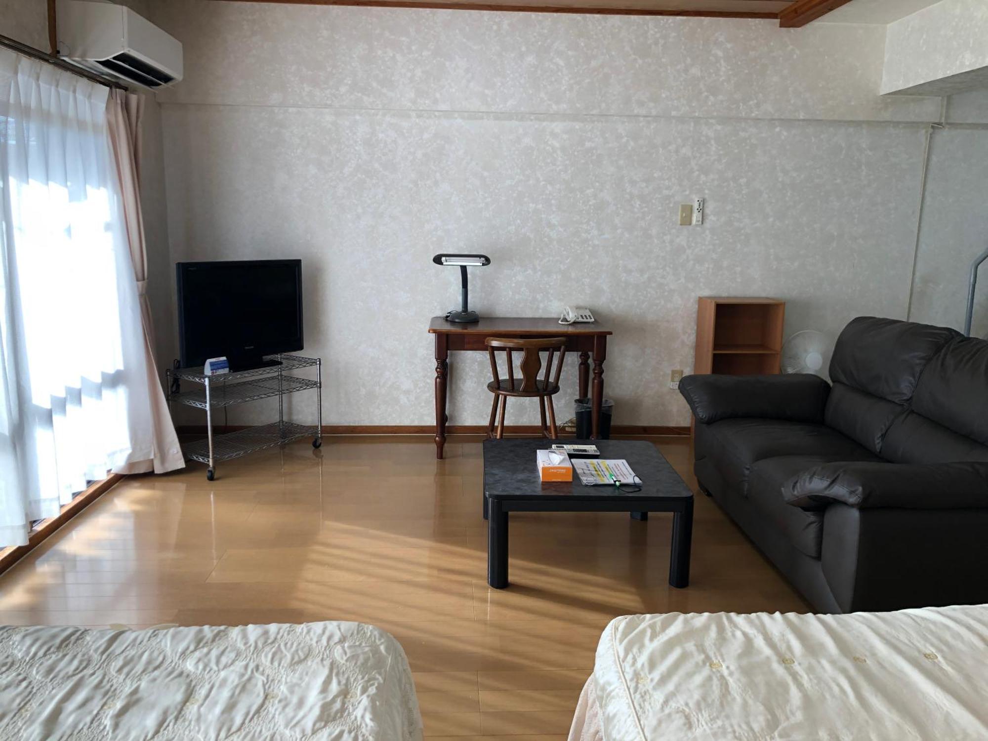 Ferienwohnung Weekly Harbourview Mansion Main Building Naha Exterior foto